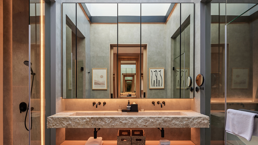 Villa Nini Elly - His and hers vanity sink